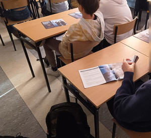 młodzież podczas spotkania