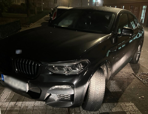 odzyskany przez policjantów samochód