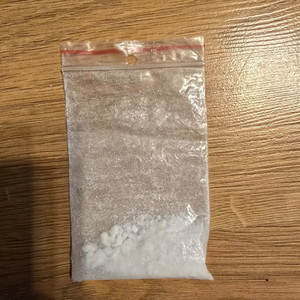 Policyjny dozór za posiadanie znacznej ilości narkotyków