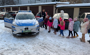 Mali goście w mokotowskiej komendzie – rozmowy o bezpieczeństwie i pracy policjantów