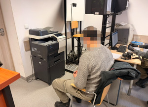 Chciał się zameldować okazując podrobiony dokument