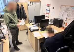 Z podrobionymi dokumentami poszedł do banku po kredyt – usłyszał zarzuty