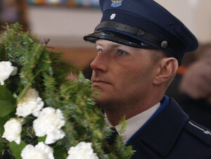 Cześć Jego pamięci! Ostatnie pożegnanie aspiranta sztabowego Piotra Sitnika