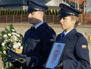 Cześć Jego pamięci! Ostatnie pożegnanie aspiranta sztabowego Piotra Sitnika