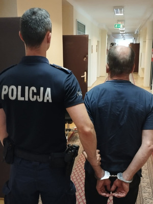 Dożywotni zakaz go nie powstrzymał. Po raz czwarty prowadził pod wpływem alkoholu. Sąd zastosował wobec recydywisty tylko dozór policji.